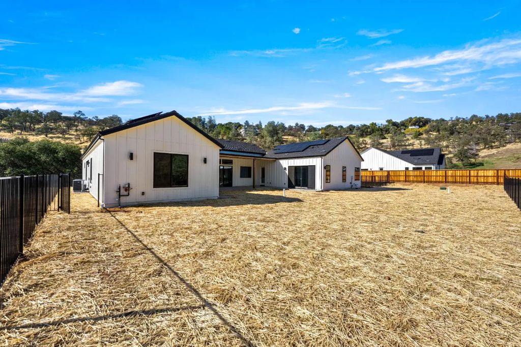 1885 Vista Cielo Drive, Newcastle