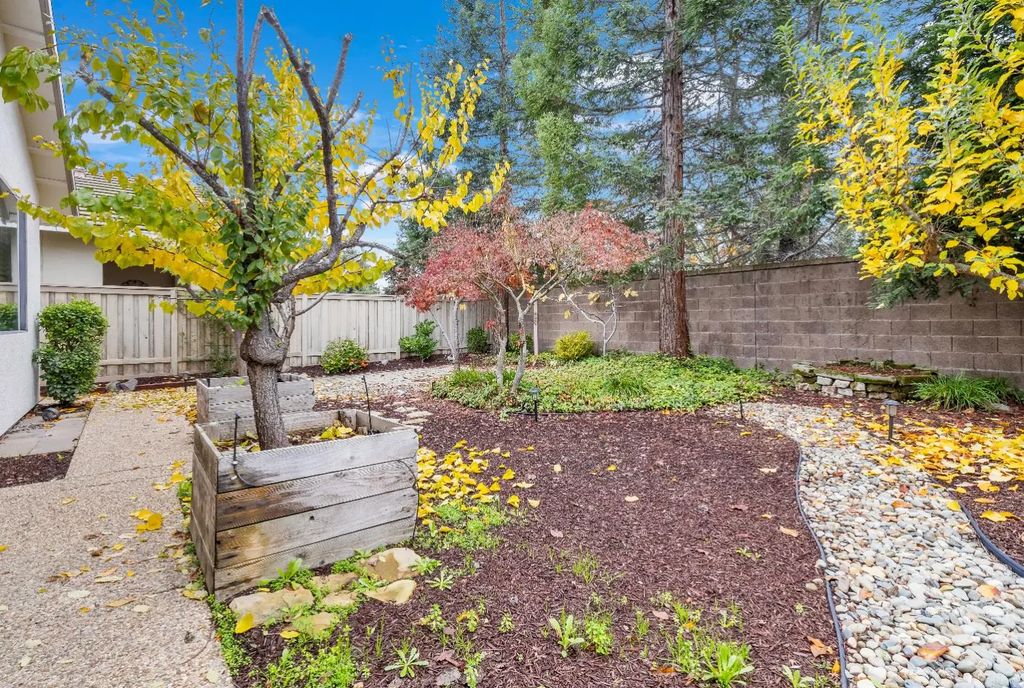 485 Snapdragon Lane, Lincoln