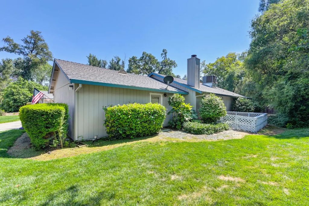 4042 Quarry Court, Loomis