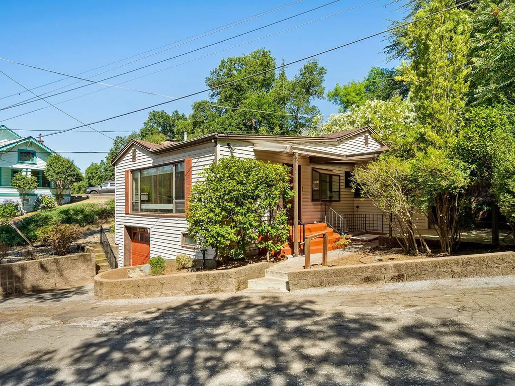 881 Conrad Court, Placerville