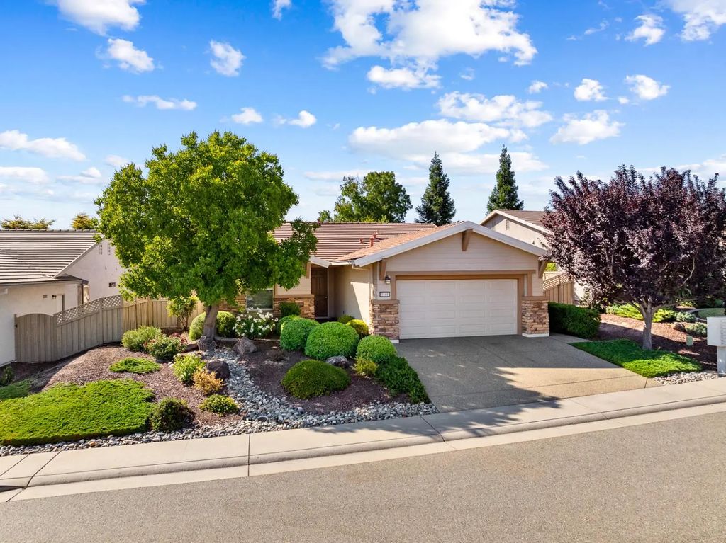 2868 Black Hawk Lane, Lincoln