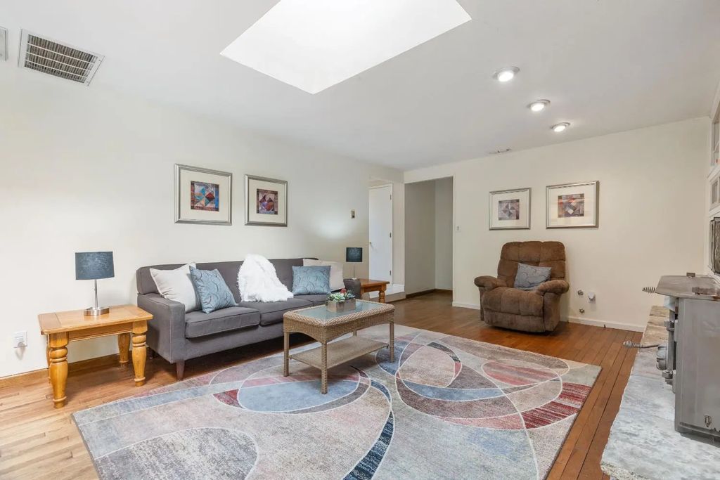 5008 Tanaka Court, Fair Oaks