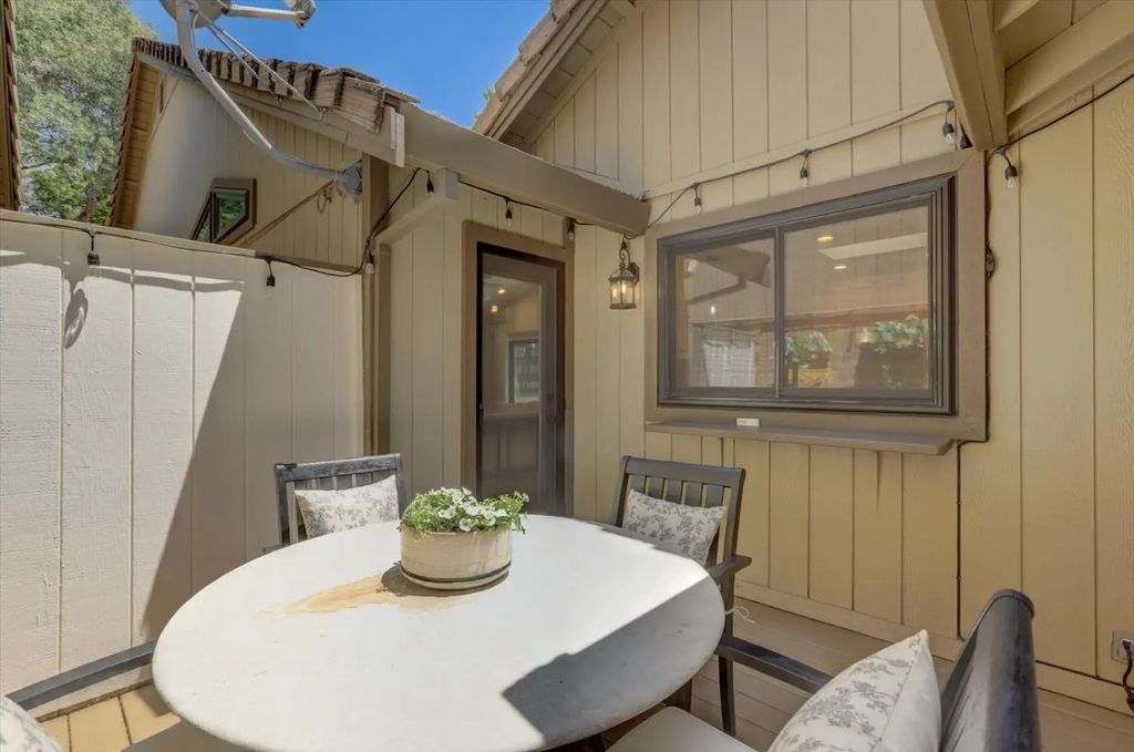 1123 Humbug Way, Auburn