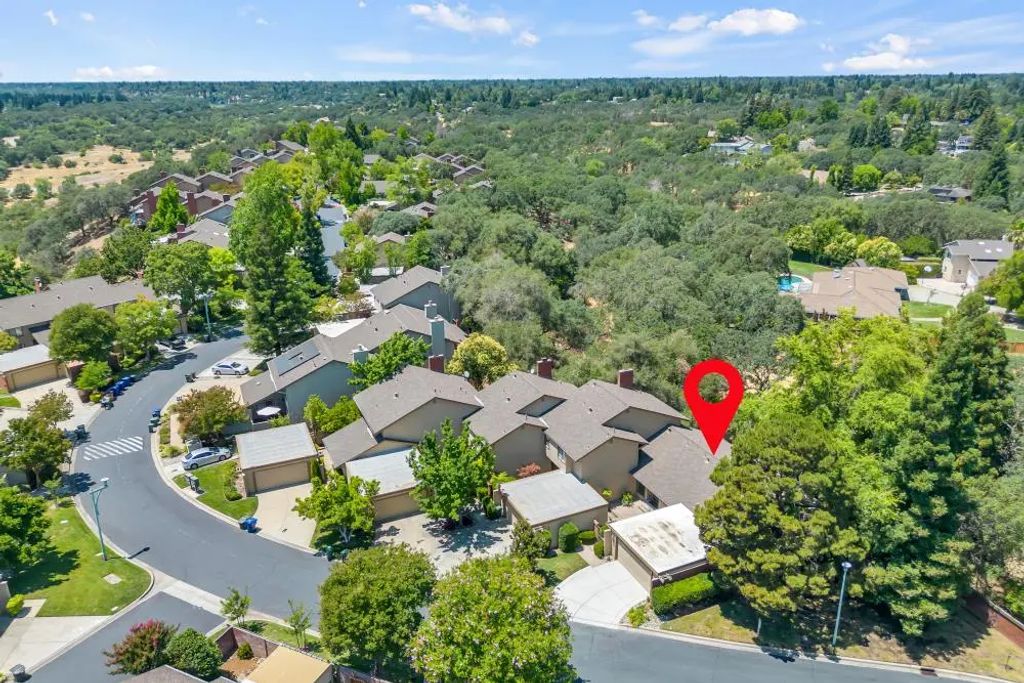 8911 Bluff Lane, Fair Oaks