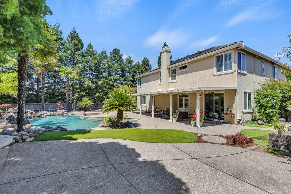 1456 Oak Hill Way, Roseville