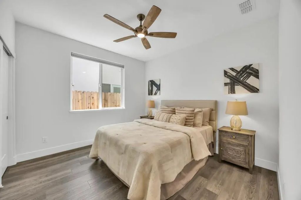 4145 Creek Bank Court, Rocklin