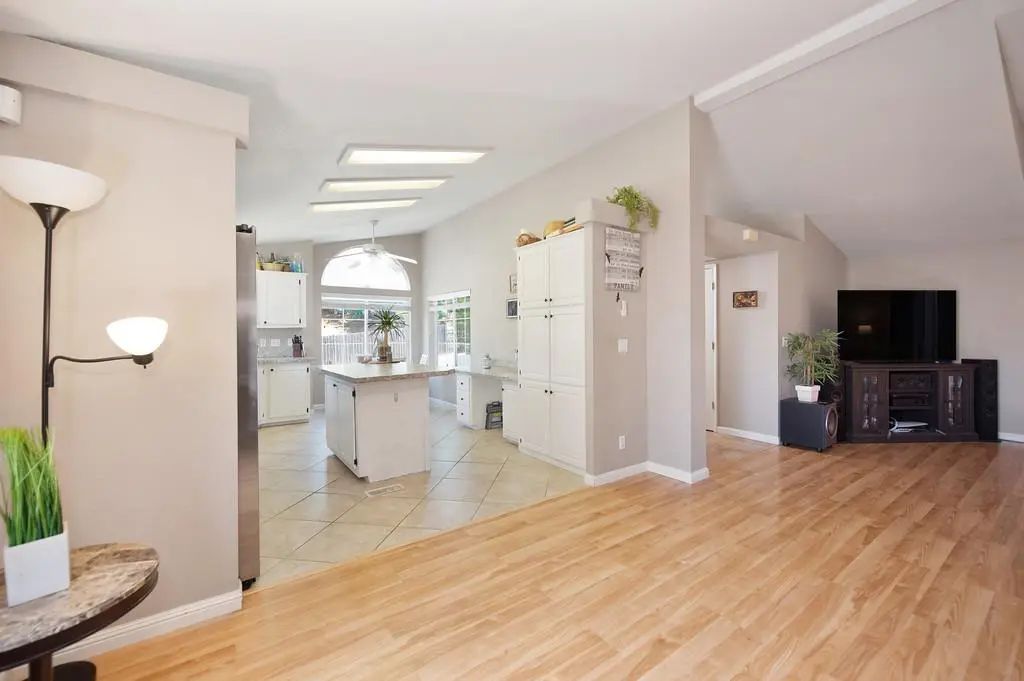 212 Glendale Road, Colfax