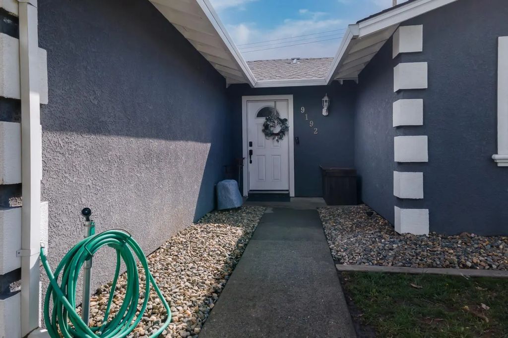 9192 Pershing Avenue, Orangevale