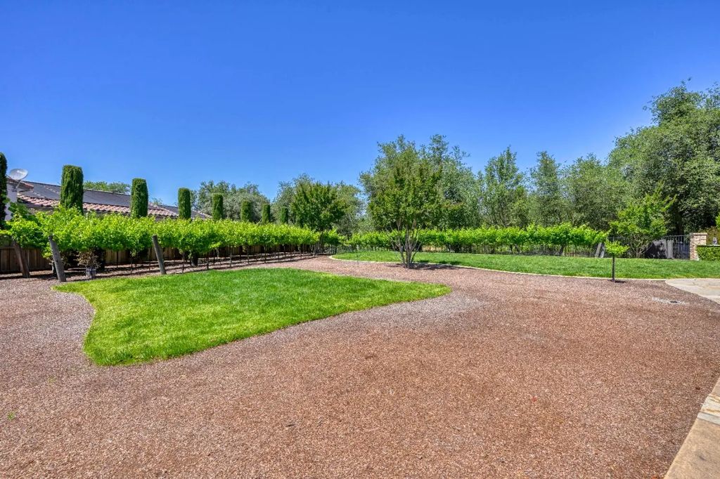 8100 Woodland Grove Place, Granite Bay