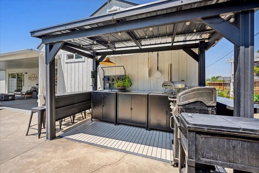 6309 Parkcreek Circle, Citrus Heights