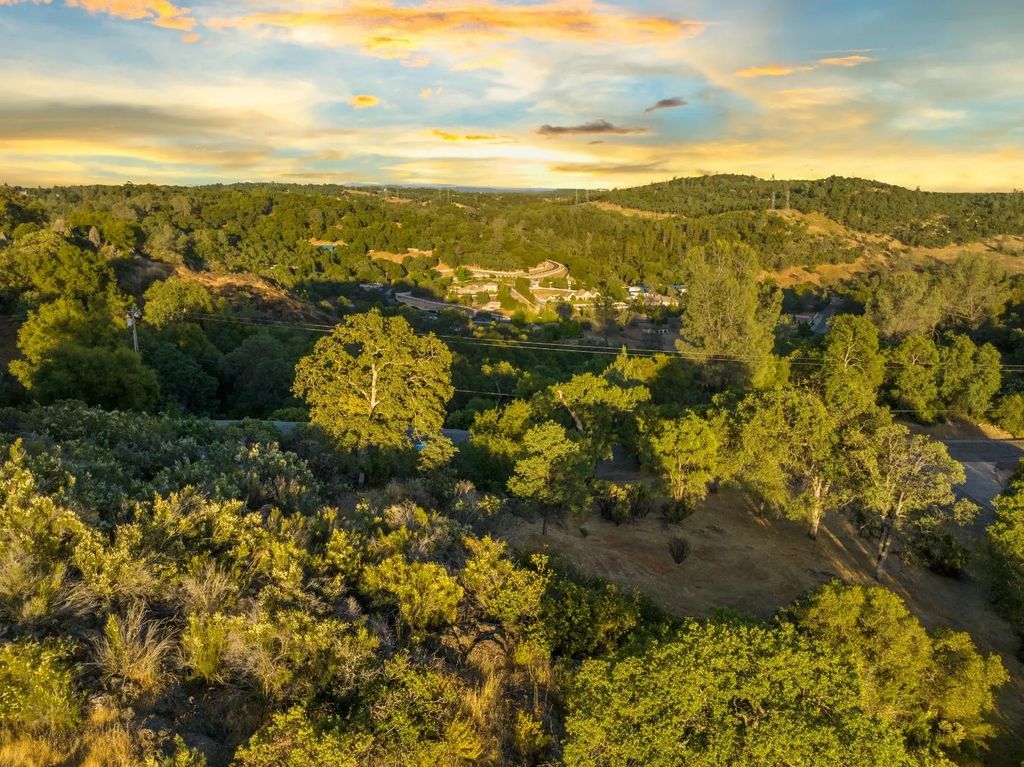 3620 Castlerock Road, Placerville