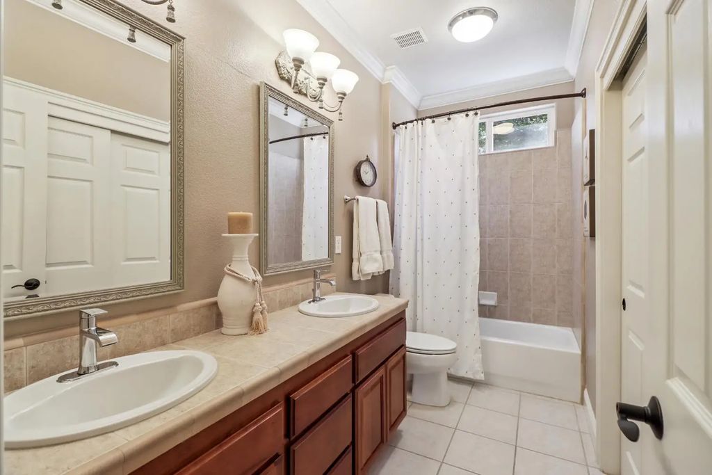 9661 Clos Du Lac Circle, Loomis