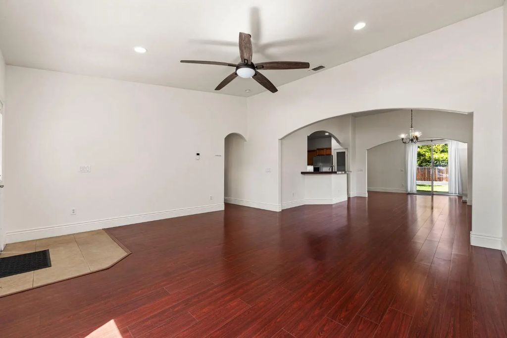 231 D Street, Roseville
