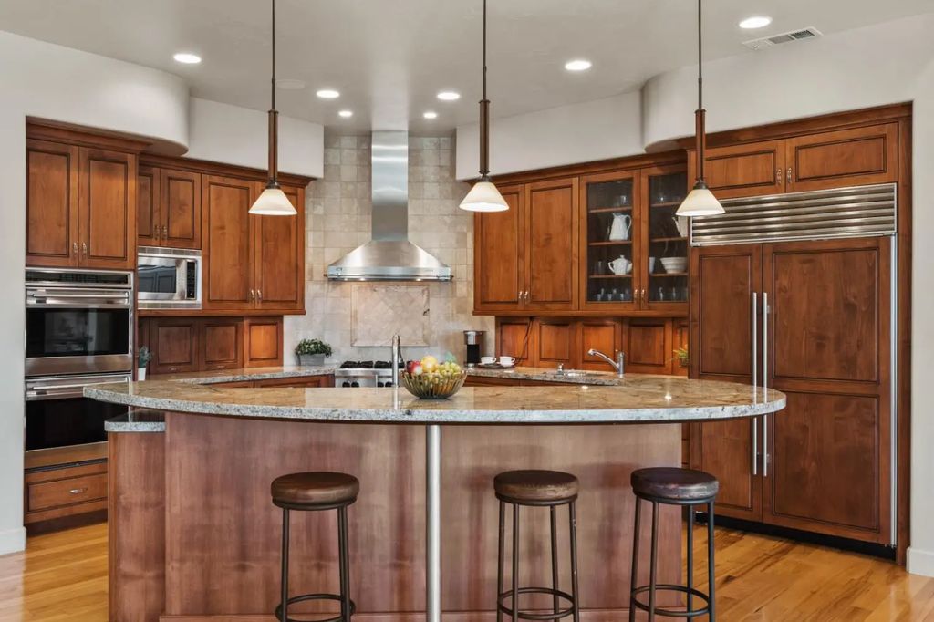 17045 Winchester Club Drive, Meadow Vista