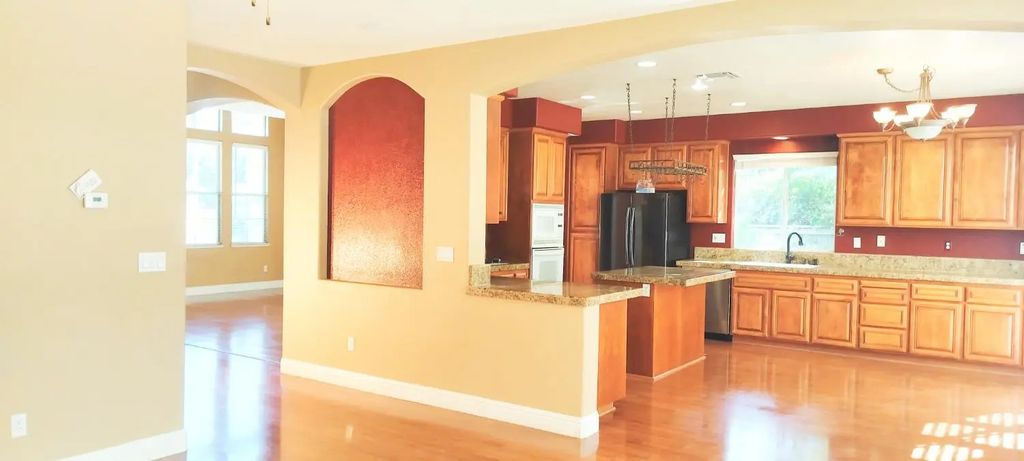 8880 Water Song Circle, Roseville