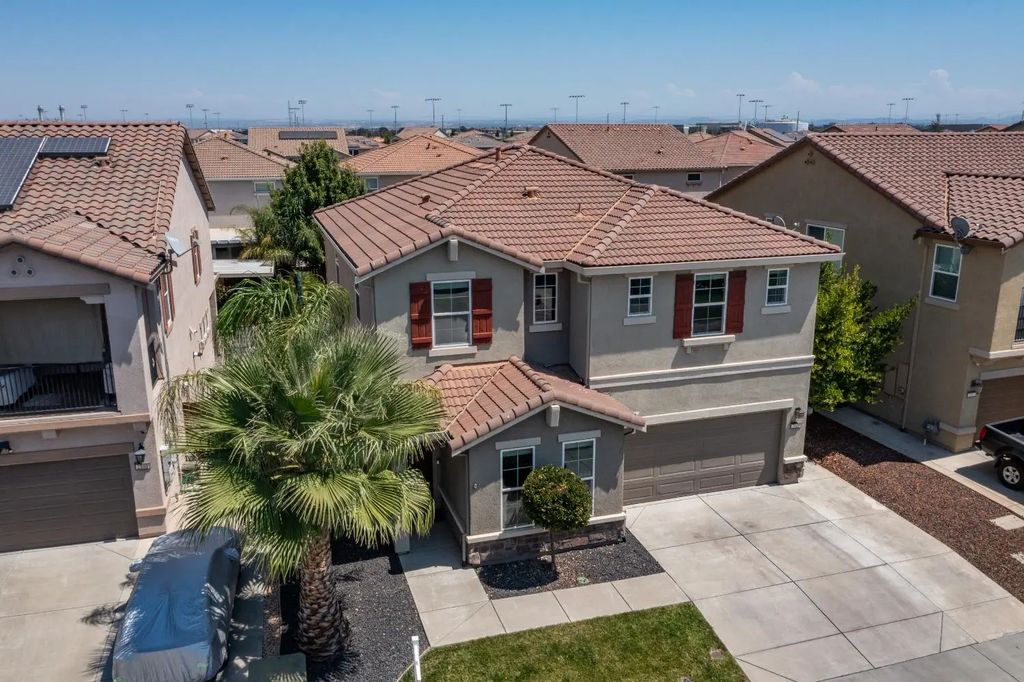 2109 Castle Pines, Roseville
