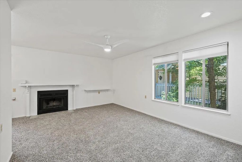 11330 Fair Oaks Boulevard 203, Fair Oaks