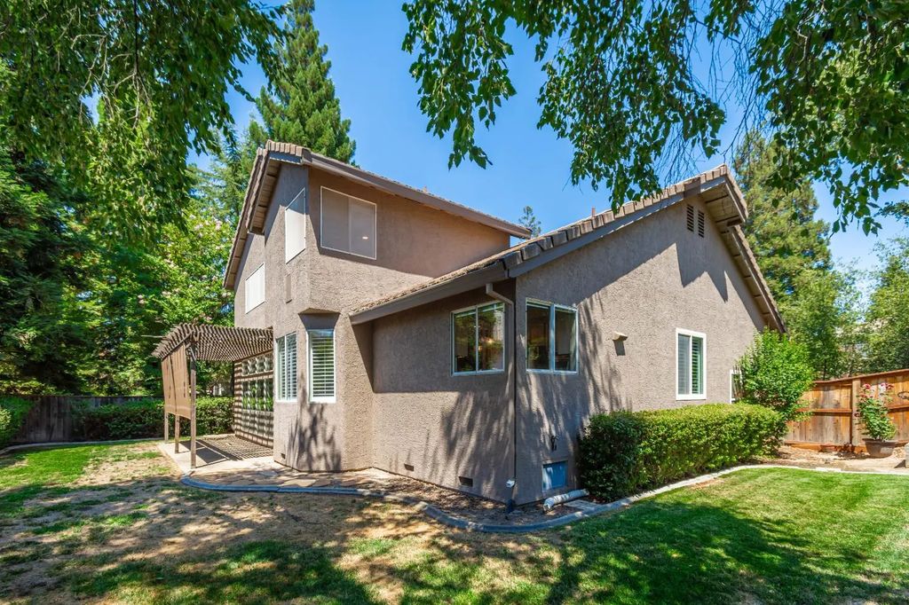 3510 Emerson Drive, Roseville