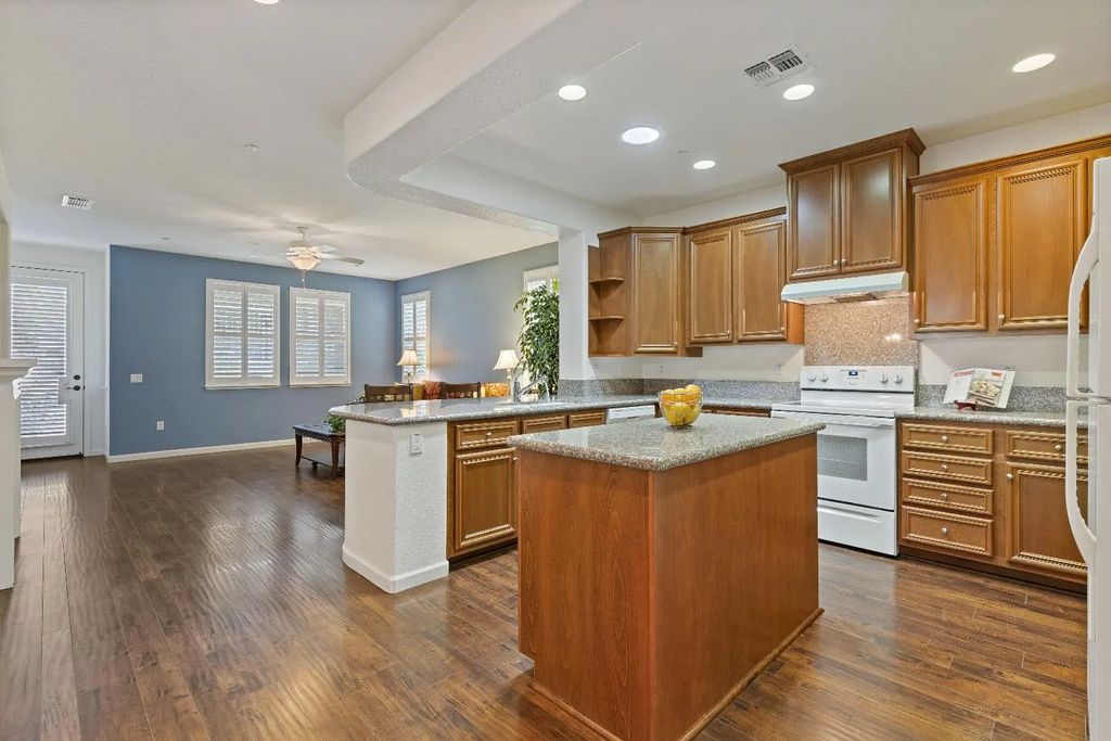 1377 Volonne Drive, Roseville
