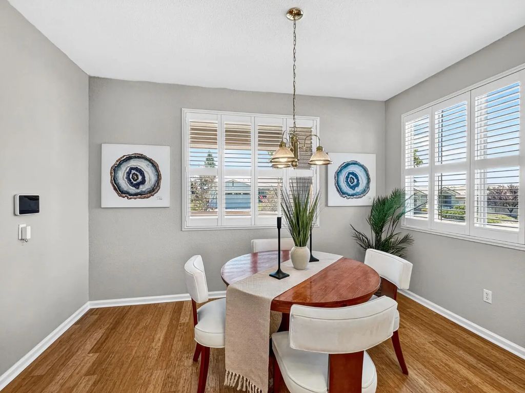 2090 Fallen Leaf Lane, Lincoln