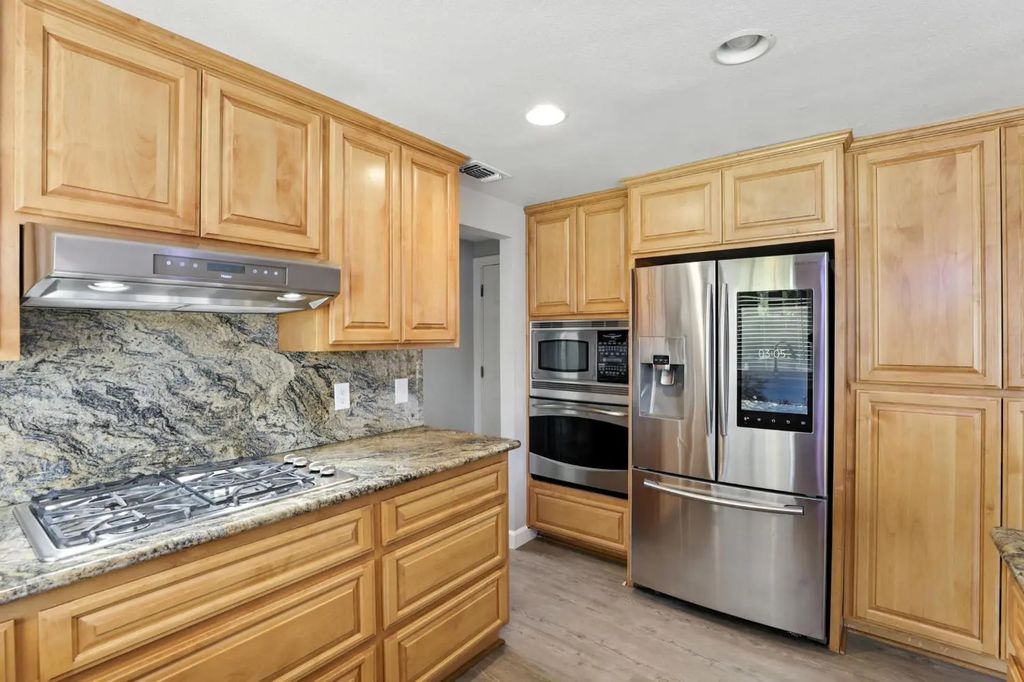 6147 Kenneth Oak Way, Fair Oaks