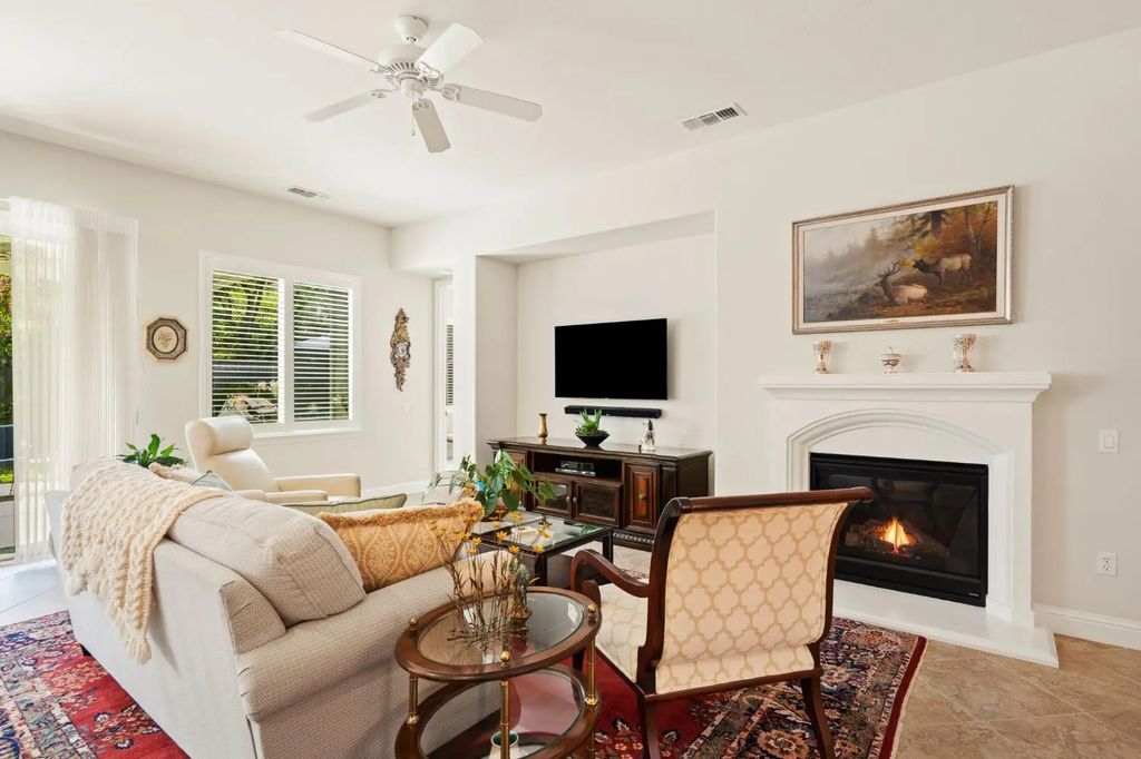 2088 Lands End Loop, Roseville