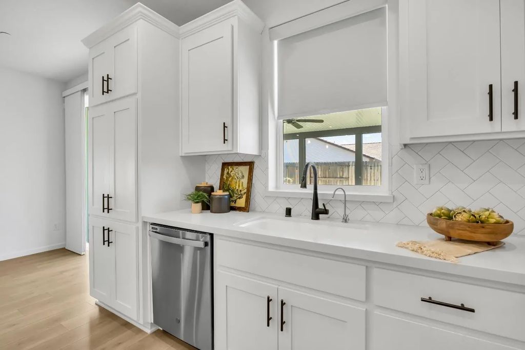 3063 Ridgecrest Drive, Lincoln