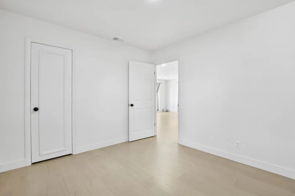 107 J Street, Lincoln