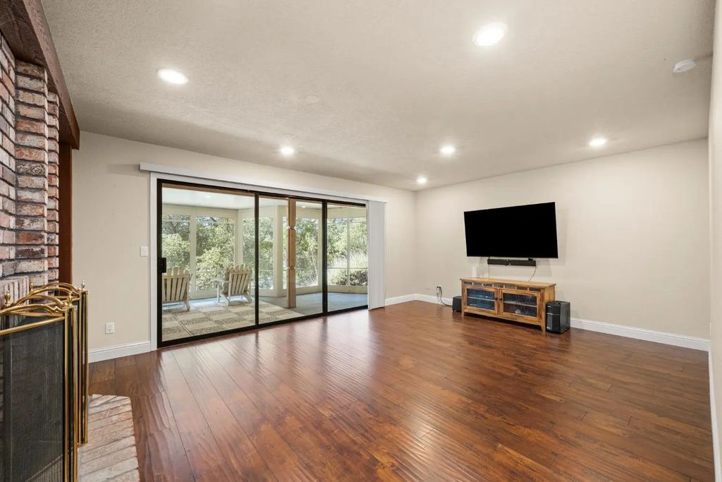 2285 Indian Rock Lane, Auburn