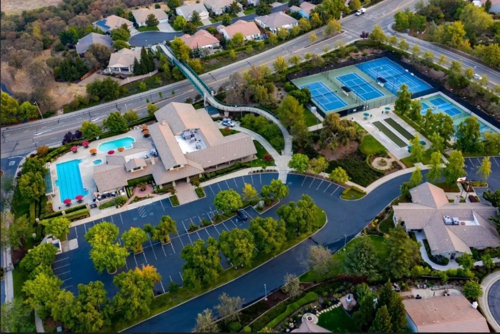 2940 Gables Court, Rocklin