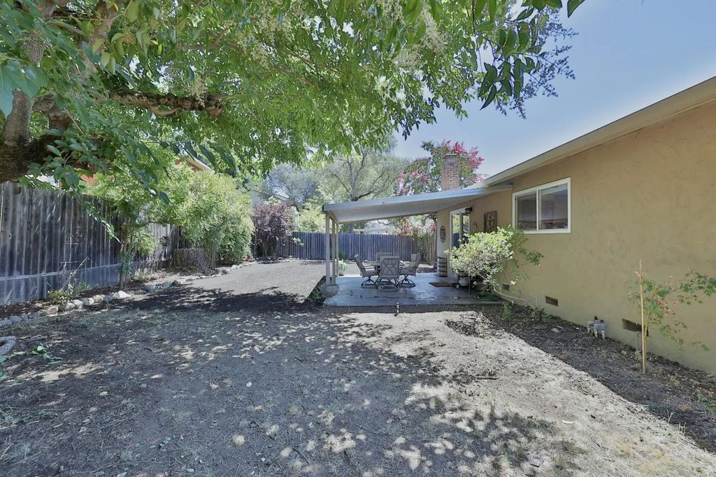 235 Ginger Drive, Auburn