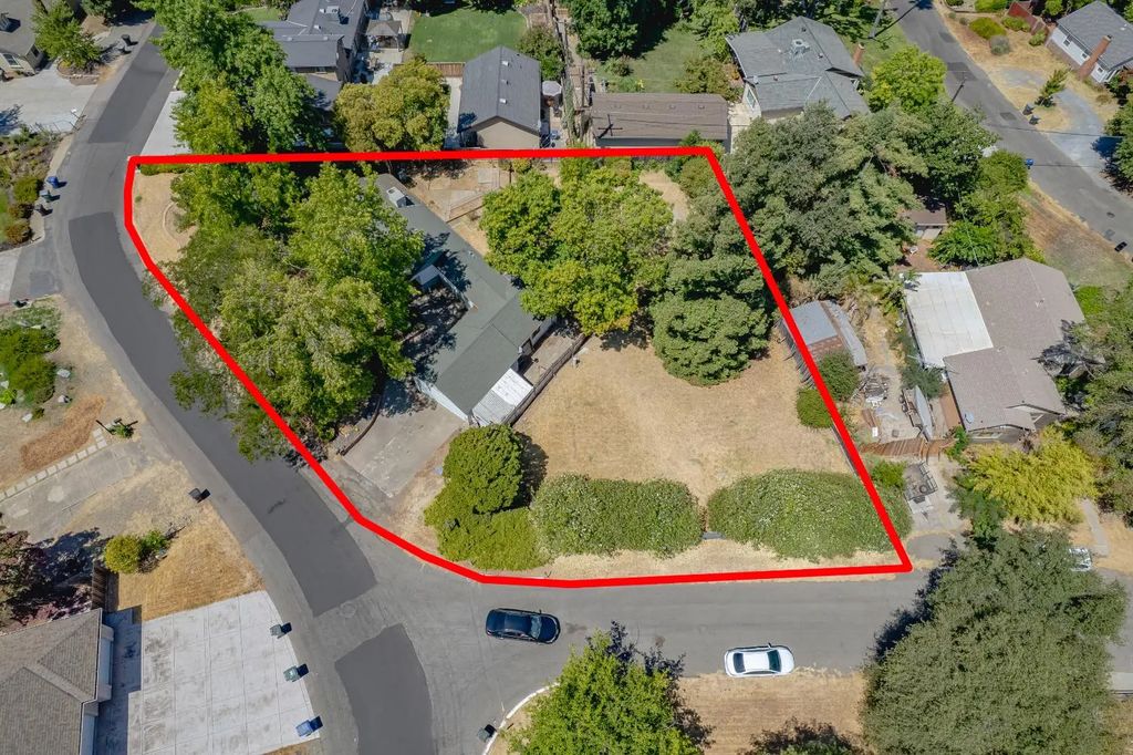 7265 Falcon Road, Fair Oaks