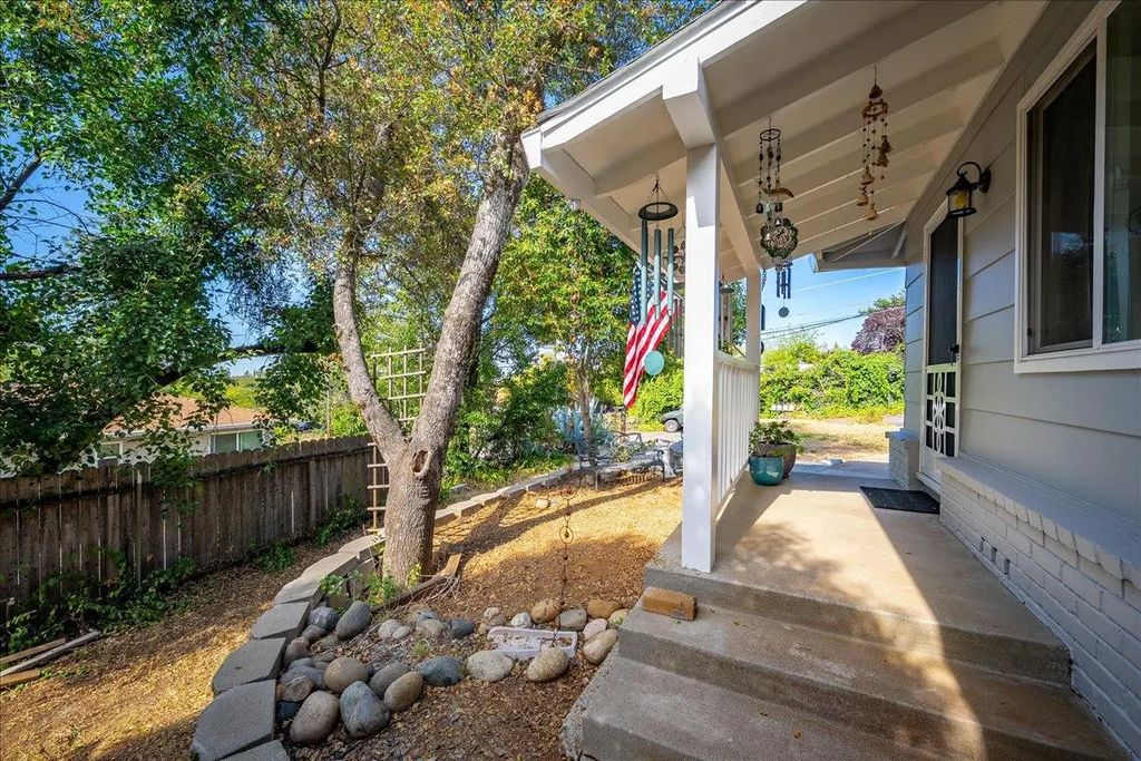 371 Channel Hill Road, Auburn