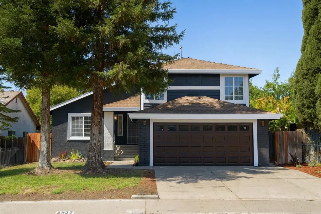 3937 Running Bear Way, Antelope