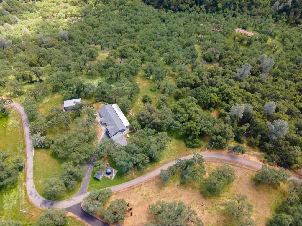 5961 Windy Ridge Road, Shingle Springs