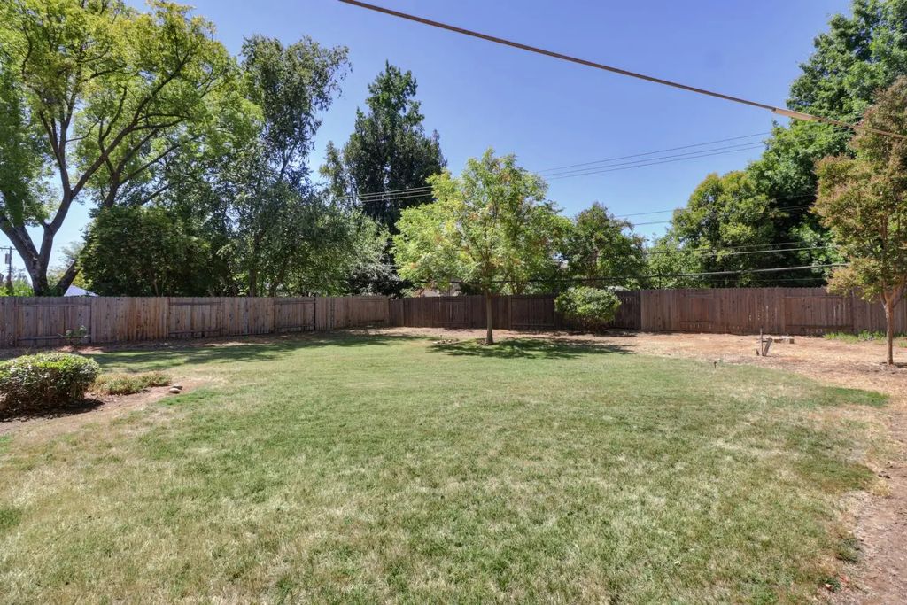 1331 Gary Way, Carmichael