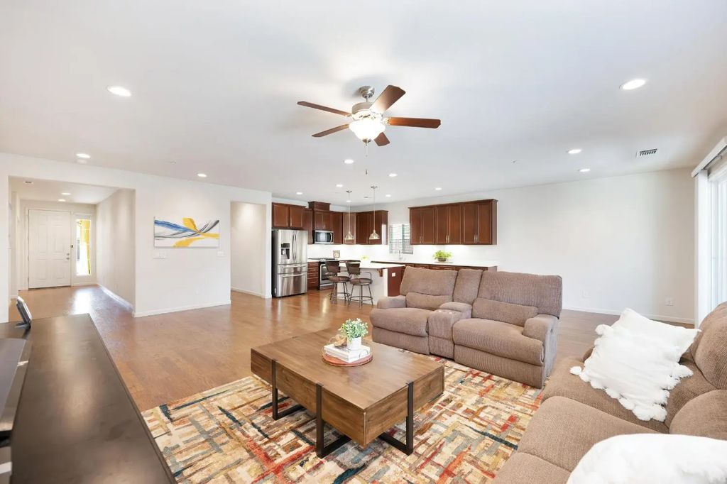 8617 Trinidad Way, Roseville