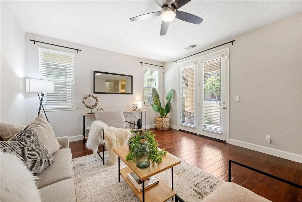 508 Dijon Place, Roseville