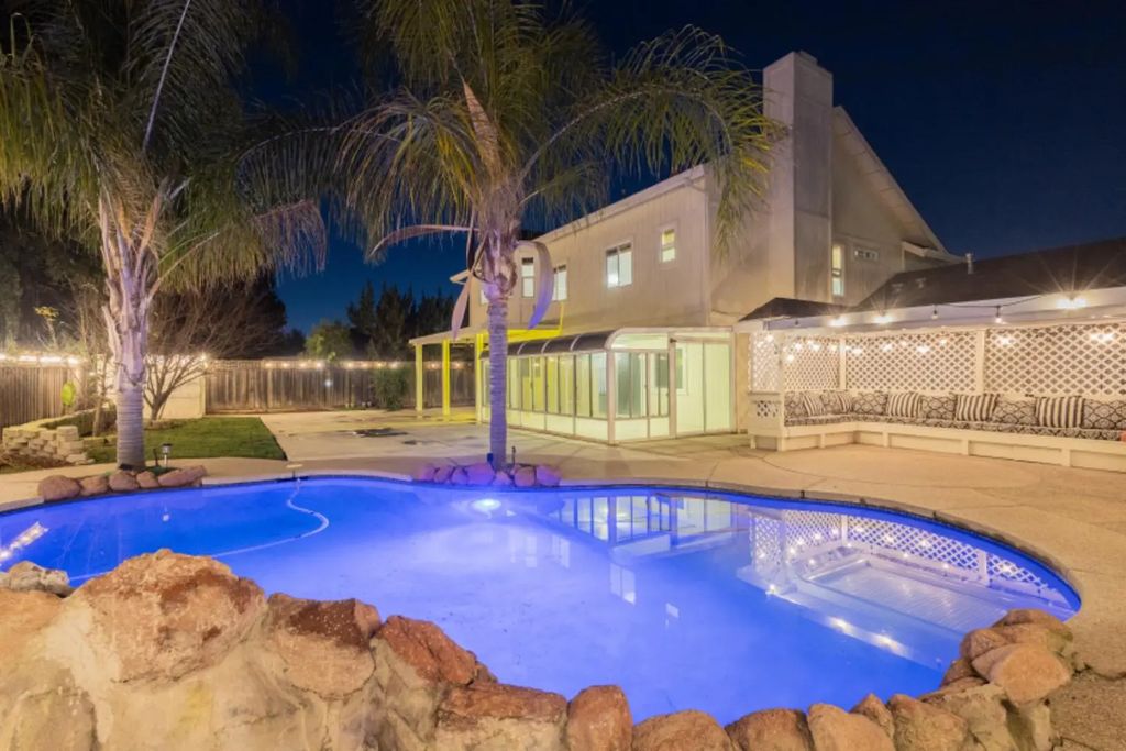 5400 Lawnview Way, Elk Grove