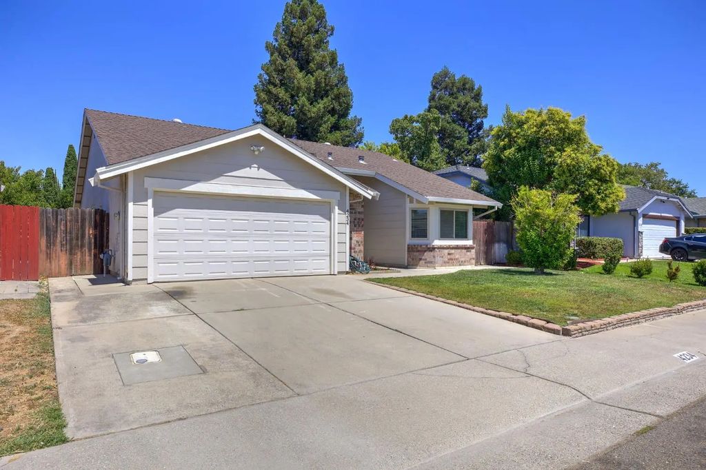 4234 N Country Drive, Antelope