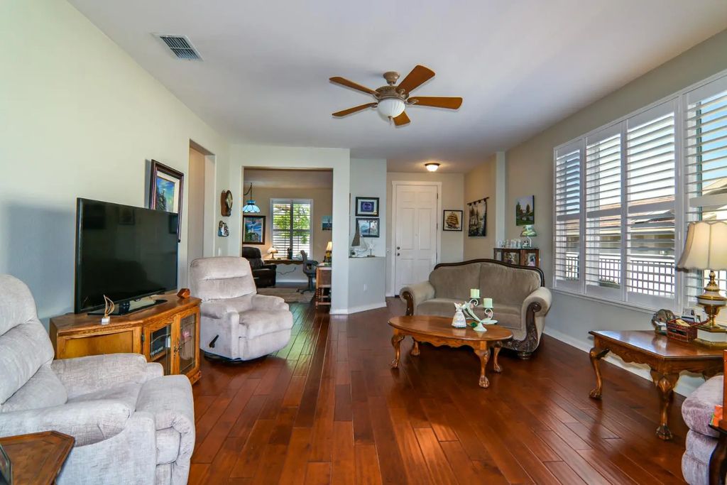 2630 Kingfisher Lane, Lincoln