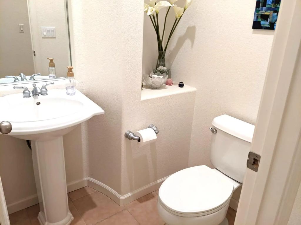 7424 Greenburn Drive, Roseville