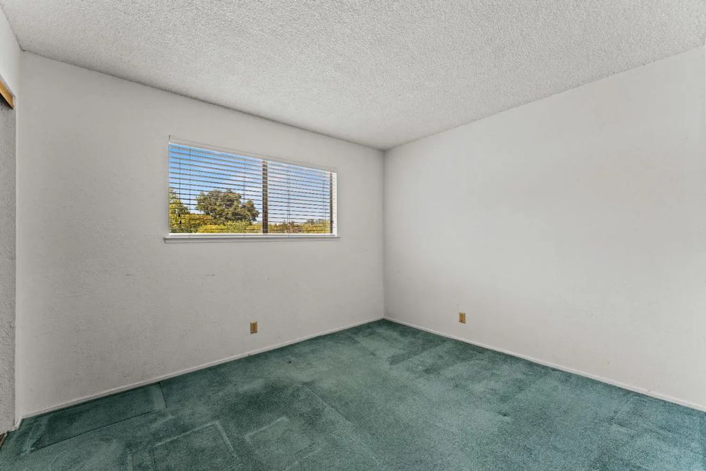 9165 Vista Court, Loomis