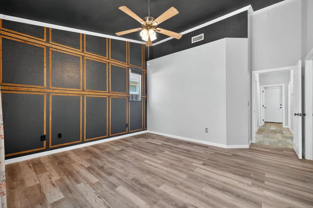 1101 Caversham Way, Roseville