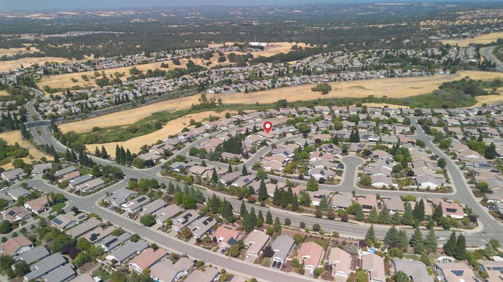 2262 Kingfisher Lane, Lincoln