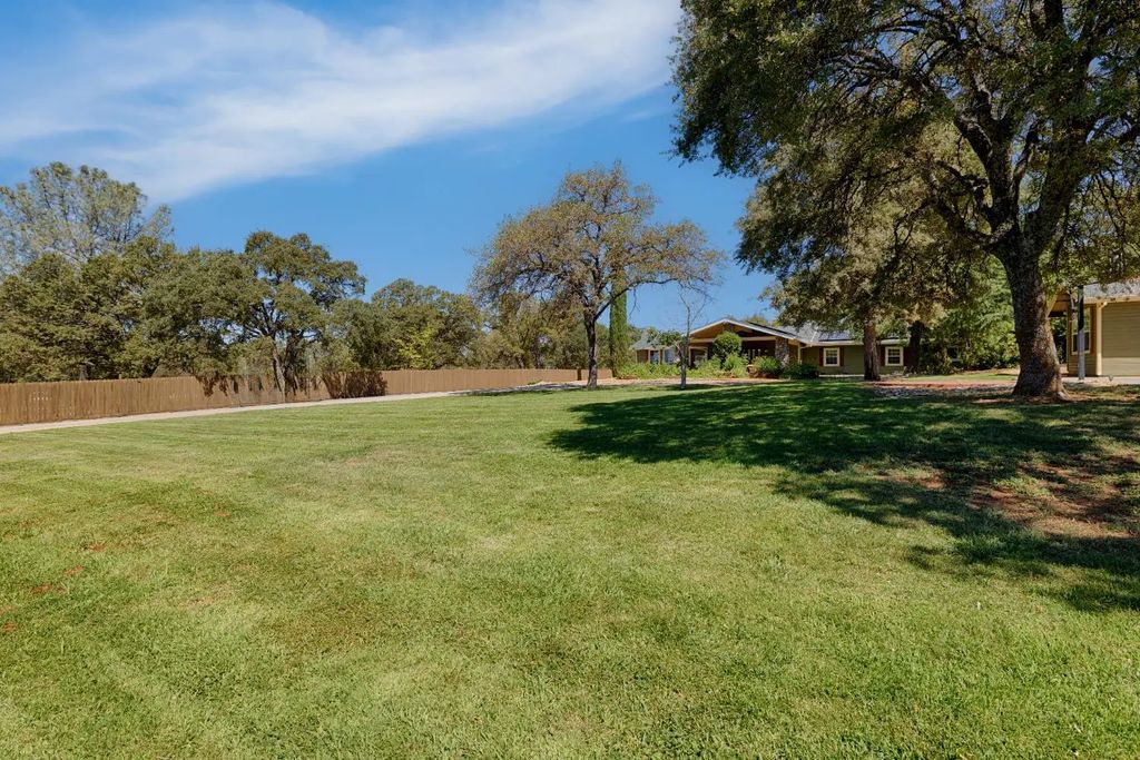 11131 Dry Creek Road, Auburn