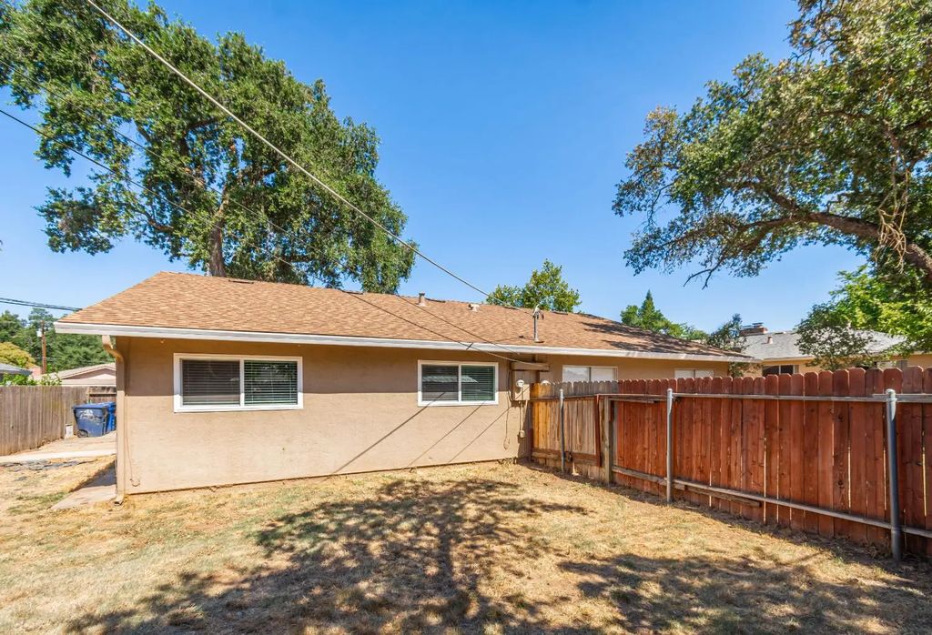 7509 Saint Philomena Way, Citrus Heights