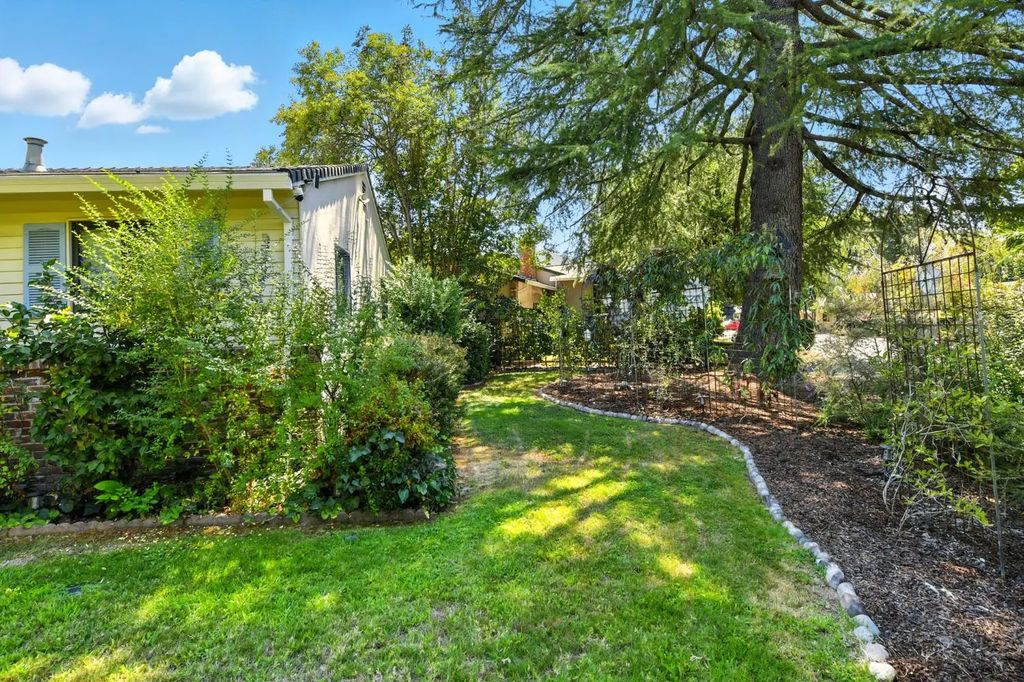 7600 Woodglen Drive, Fair Oaks