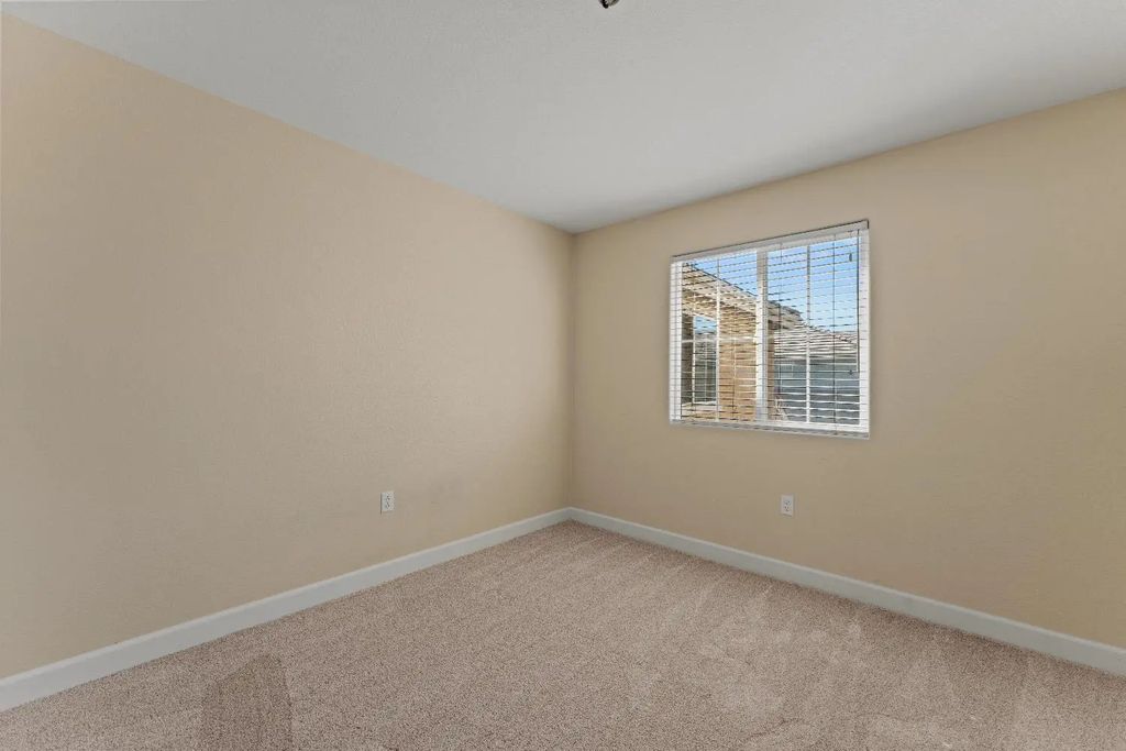 802 Dante Circle, Roseville