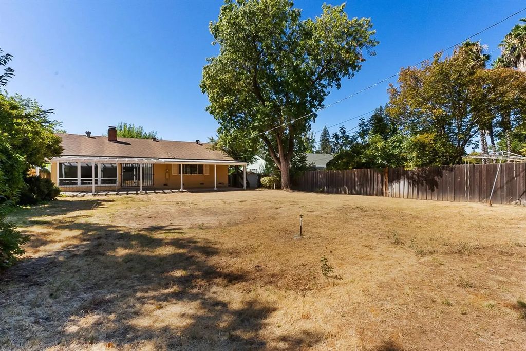 7649 N Ridge Drive, Citrus Heights